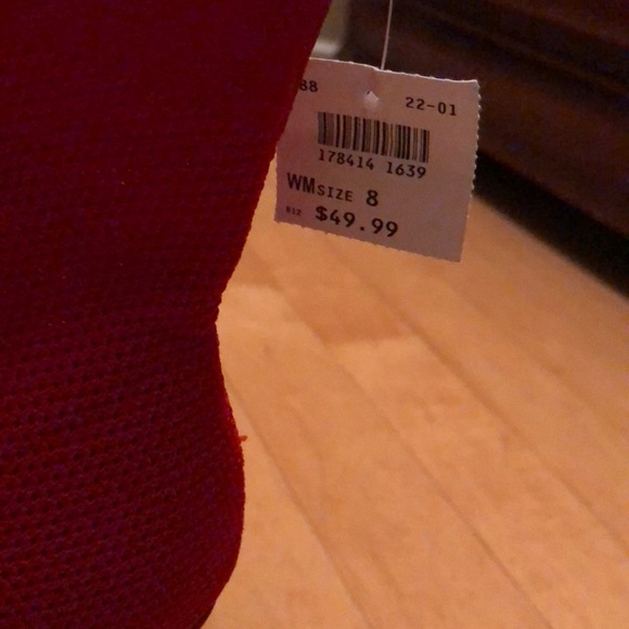 Red stiletto heels - Picture 3 of 7